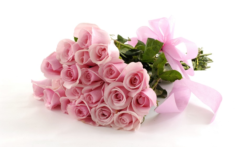 http://s1.bwallpapers.com/thumbs2/2014/01/20/pink-roses-free-wallpaper_11195259.jpg