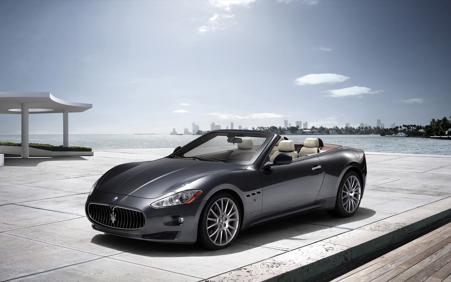 Maserati Grancabrio 2011