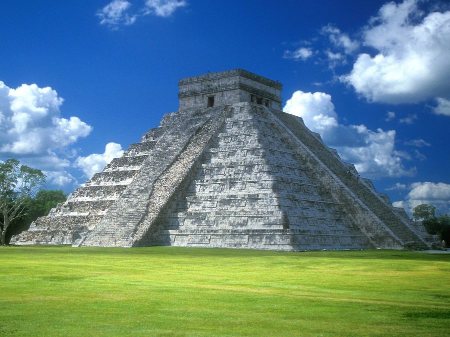 Pyramid Of Kukulkn Chichen Itza Mexico